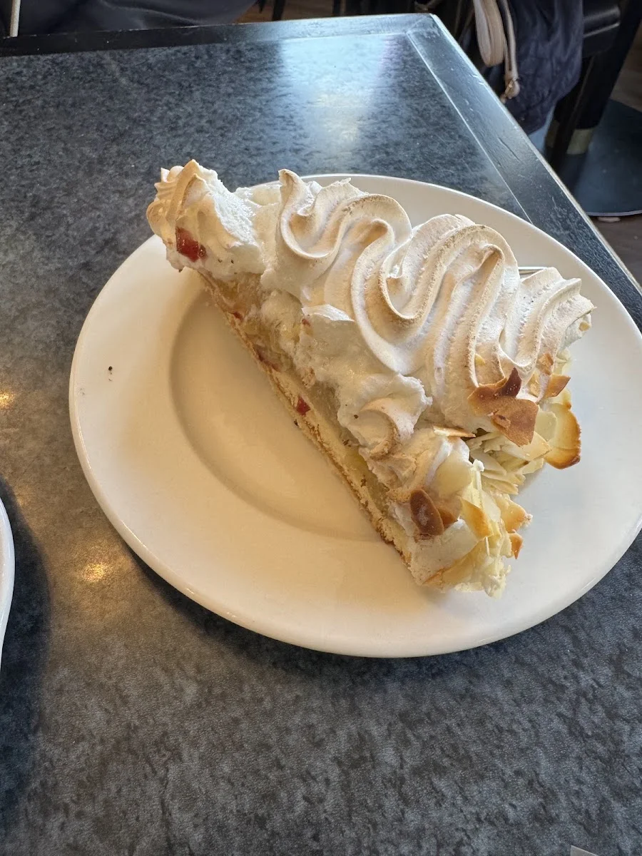 Café Eiding – Lemon Meringue Pie in Bad Homburg vor der Höhe, Hessen