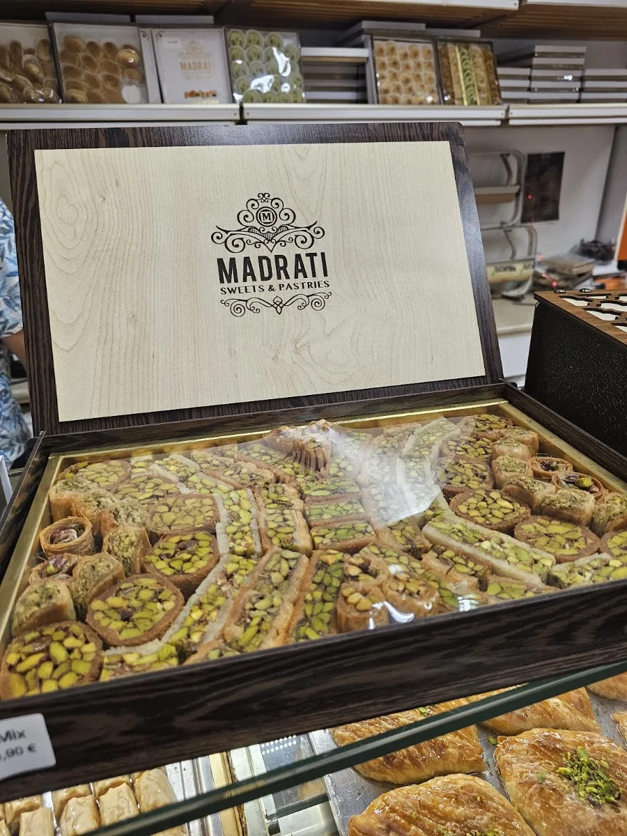 Madrati Sweets & Pastries – Atmosphäre in Böblingen, Baden-Württemberg