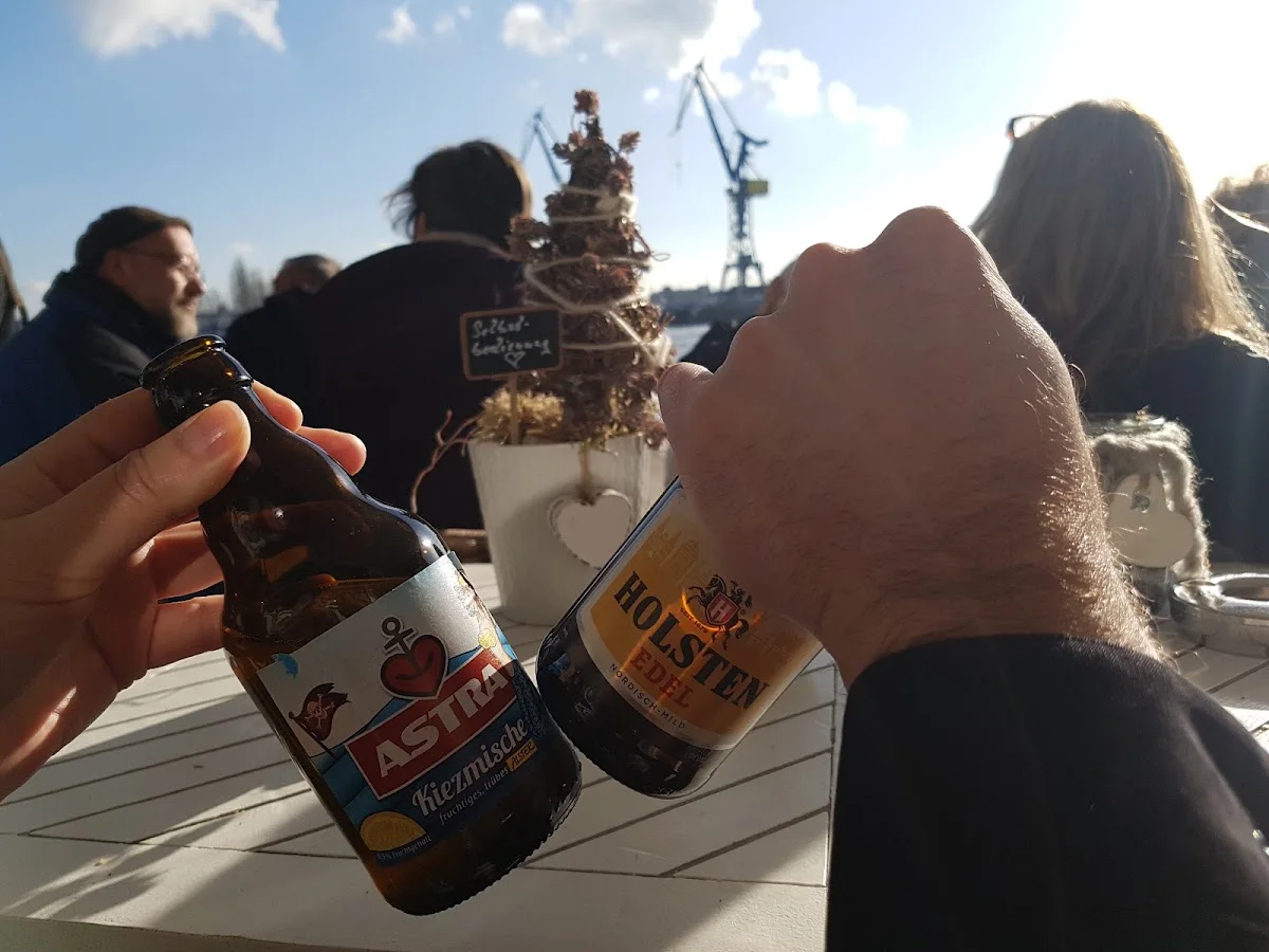 Brücke 10 – Bier in Hamburg