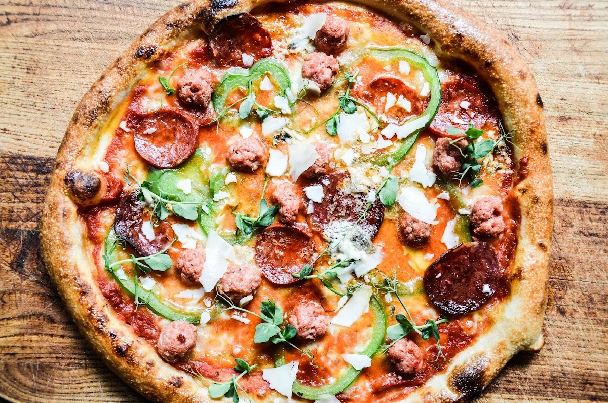 Salami Social Club – Essen und Trinken in Berlin