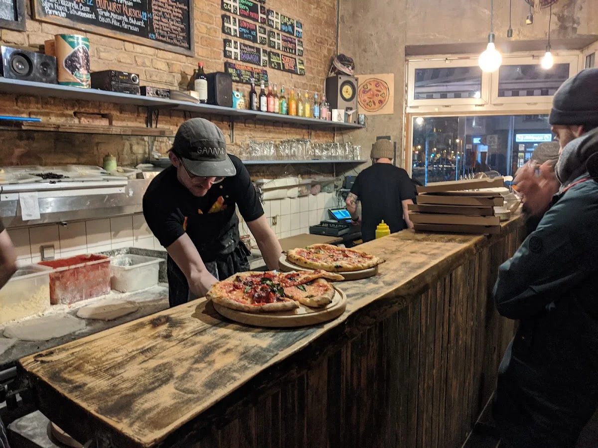 Salami Social Club – Pizza in Berlin