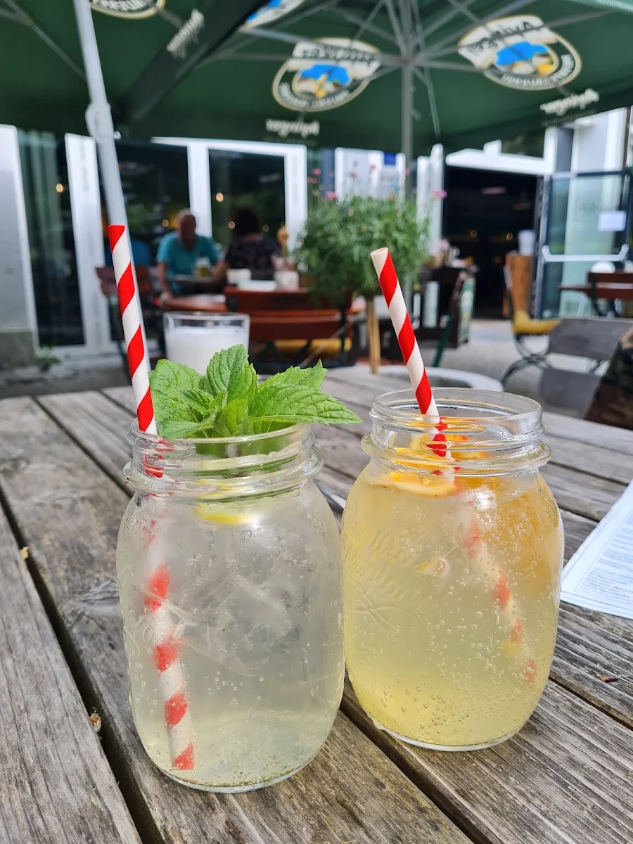 Wirtshaus Zinners – Saft in Taufkirchen, Bayern