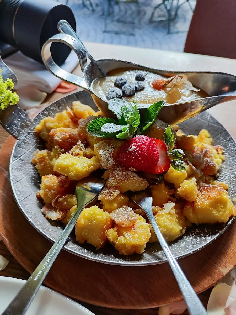 Wirtshaus Zinners – Kaiserschmarrn in Taufkirchen, Bayern