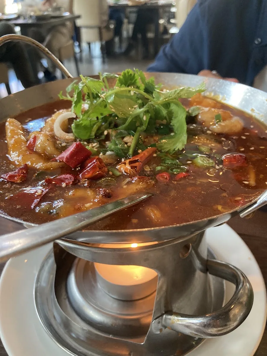 Restaurant Jolly – Feuertopf in Berlin