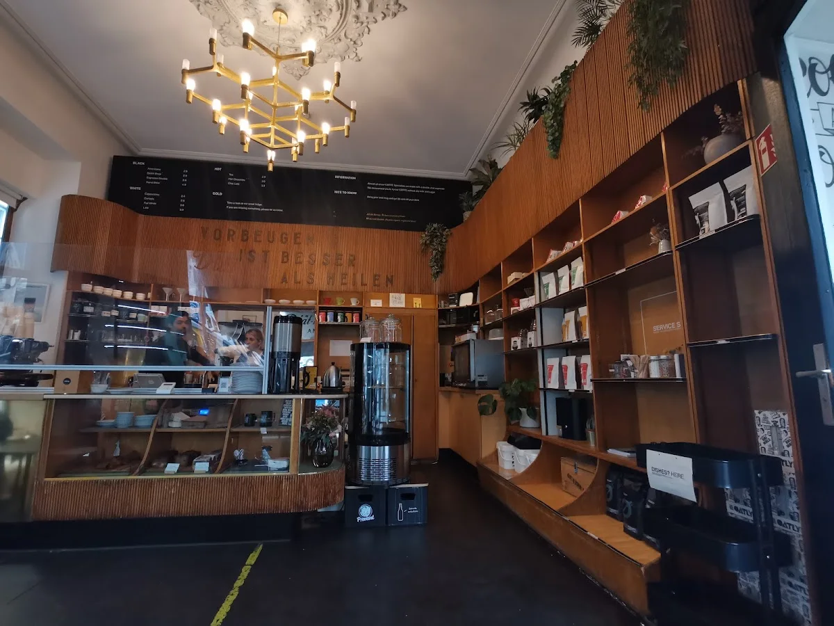CØFFE am Carlsplatz – Atmosphäre in Düsseldorf, Nordrhein-Westfalen