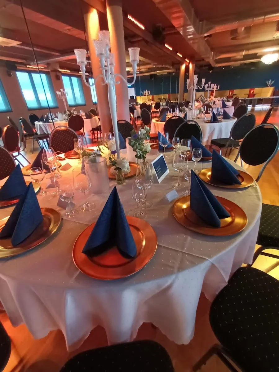 Blumen Atelier – Besucherfoto: Darleen Schneider in Troisdorf, Nordrhein-Westfalen
