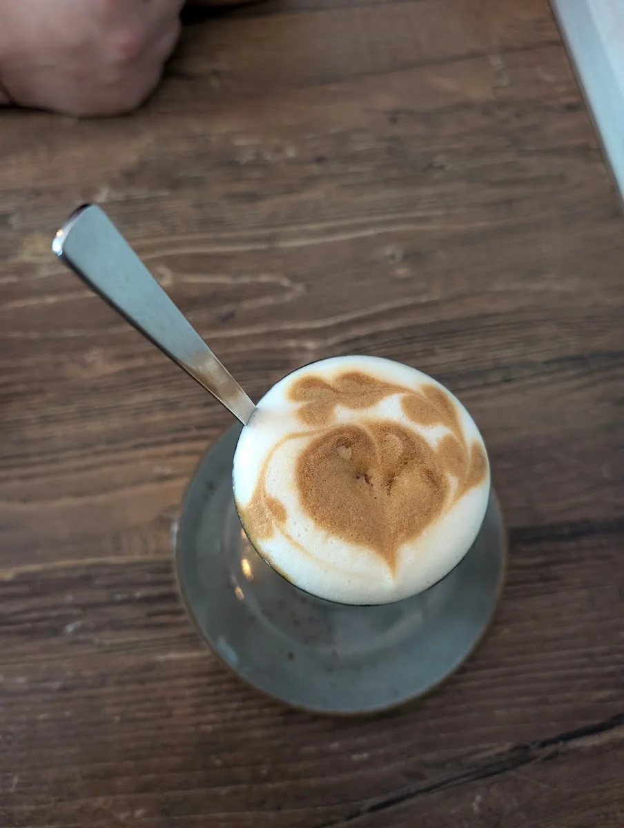 Tomasa Villa Kreuzberg – Cappuccino in Berlin