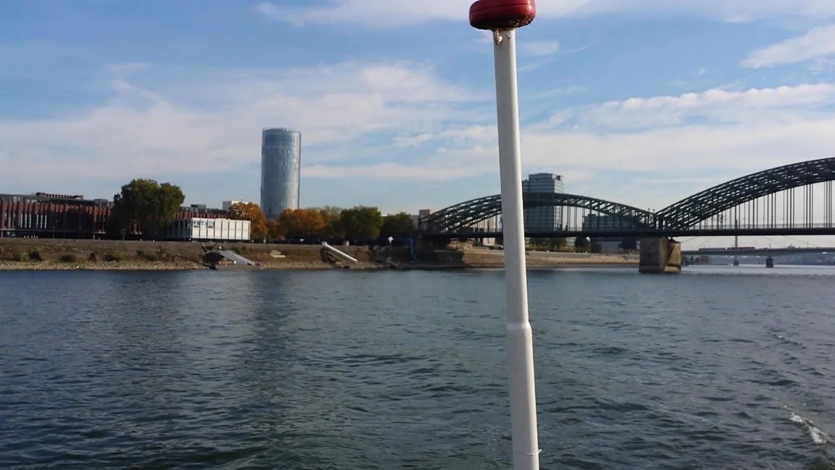 KölnTourist Personenschiffahrt am Dom GmbH - Landebrücke 10 – Bootstourenanbieter in Köln, Nordrhein-Westfalen