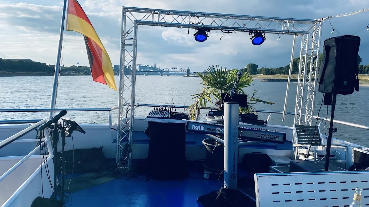 KölnTourist Personenschiffahrt am Dom GmbH - Landebrücke 10 – Profilfoto in Köln, Nordrhein-Westfalen