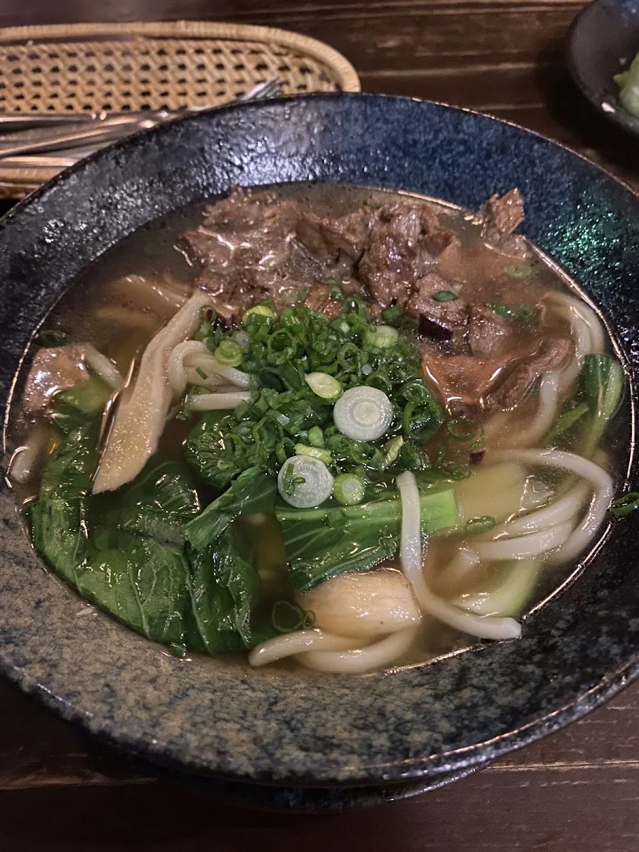 Mikoto Sushi - Kreuzberg – Rindfleischsuppe in Berlin