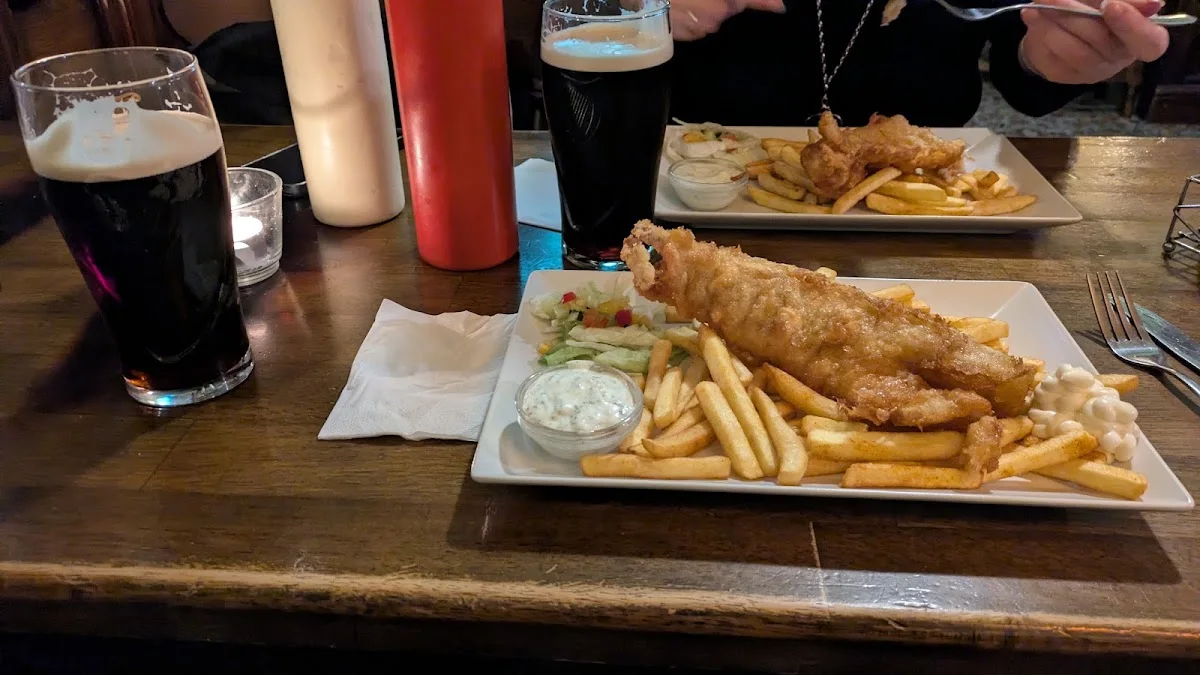 Murphy's Irish Pub am Checkpoint Charlie – Fish and Chips in Berlin