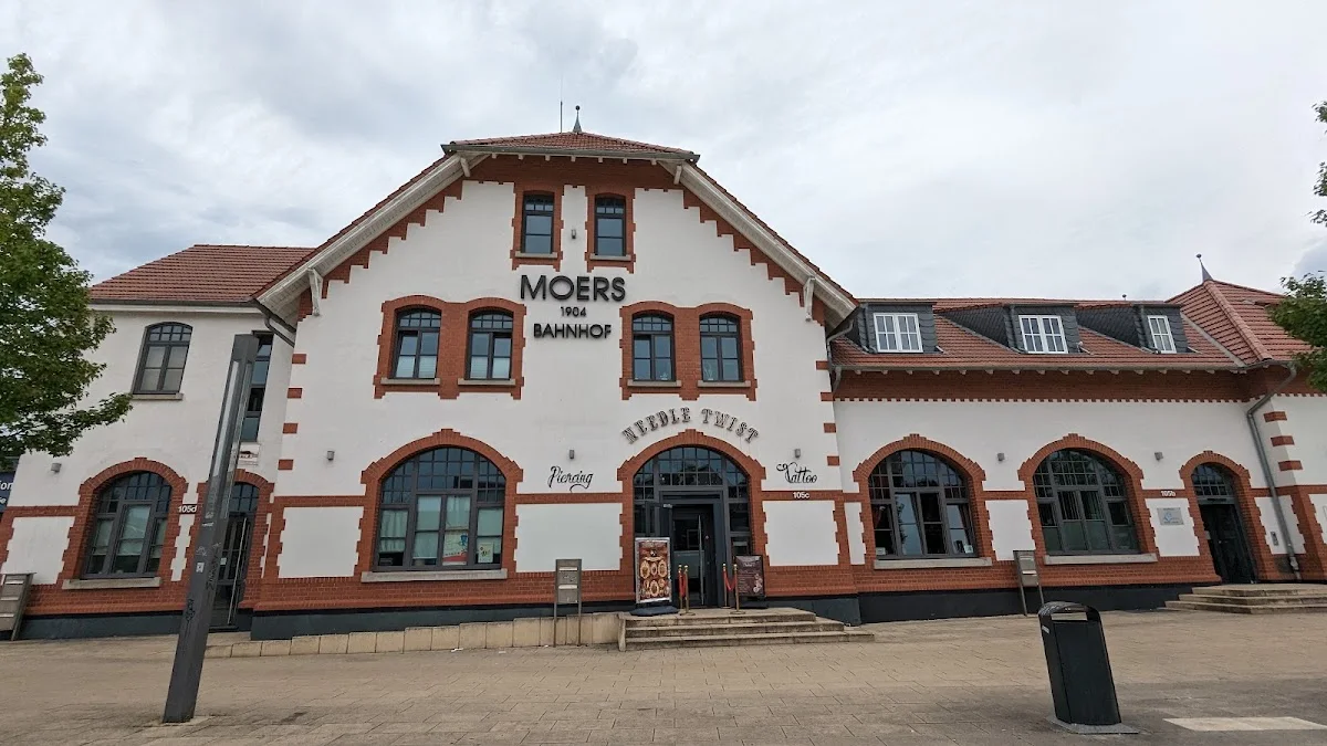 Needle Twist – Tattoo & Piercing – Tattoostudio in Moers, Nordrhein-Westfalen