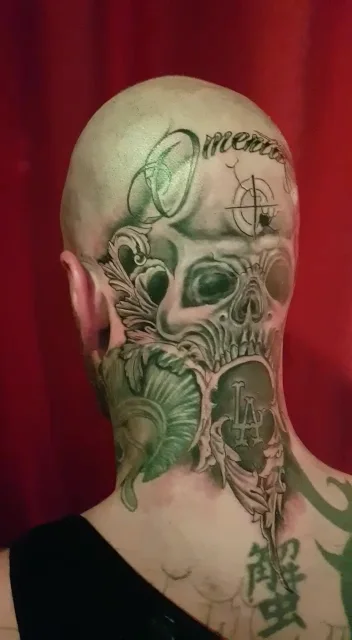 Needle Twist – Tattoo & Piercing – Tattoostudio in Moers, Nordrhein-Westfalen