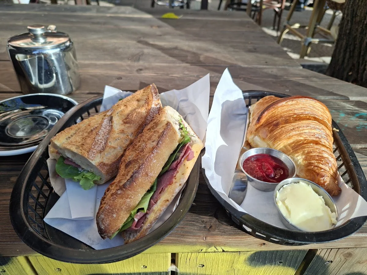 LA MAISON – Baguette in Berlin