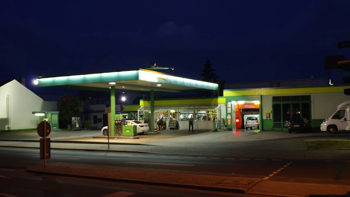 Lanzinger GmbH & Co. KG - Tanke ASL & Caravan FCL – Profilfoto in Regensburg, Bayern