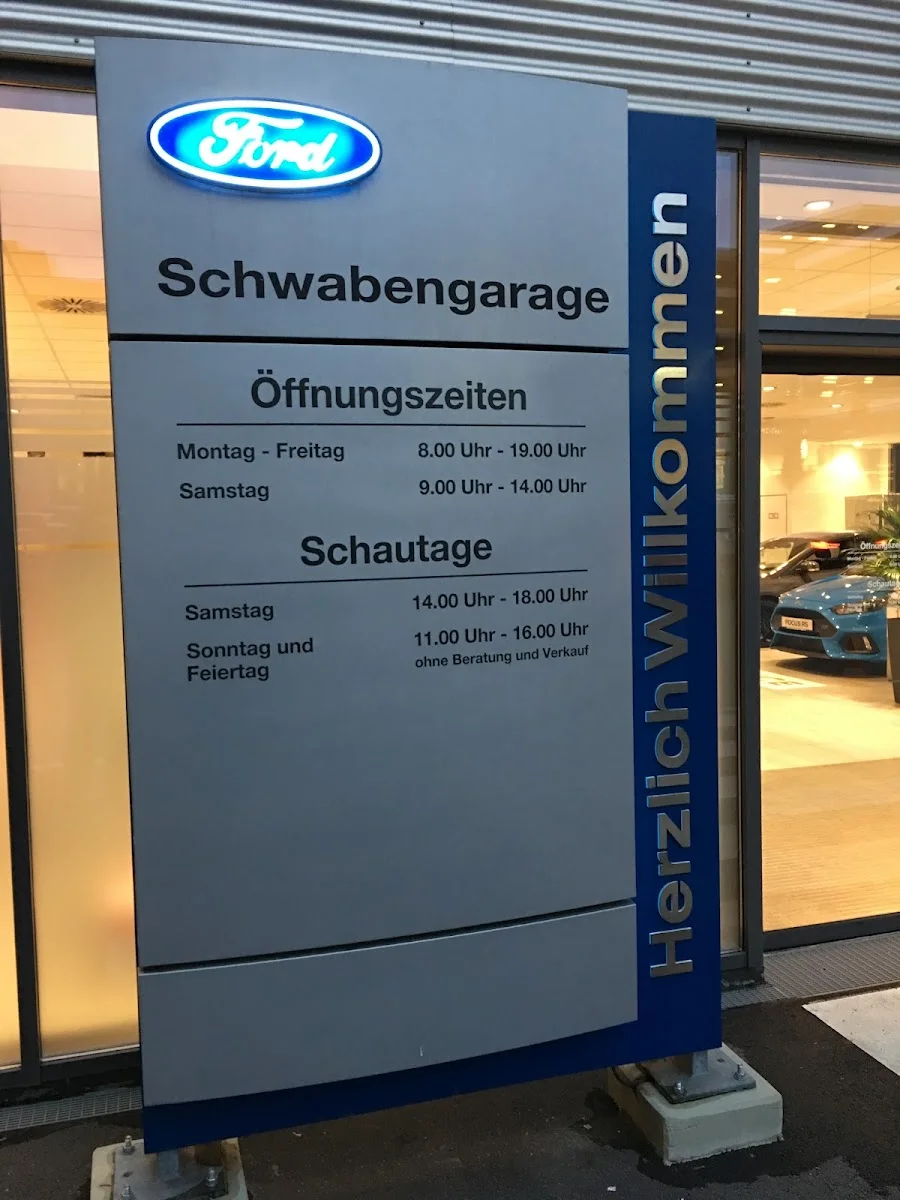 Emil Frey Schwabengarage Stuttgart – Innenansichten in Stuttgart, Baden-Württemberg