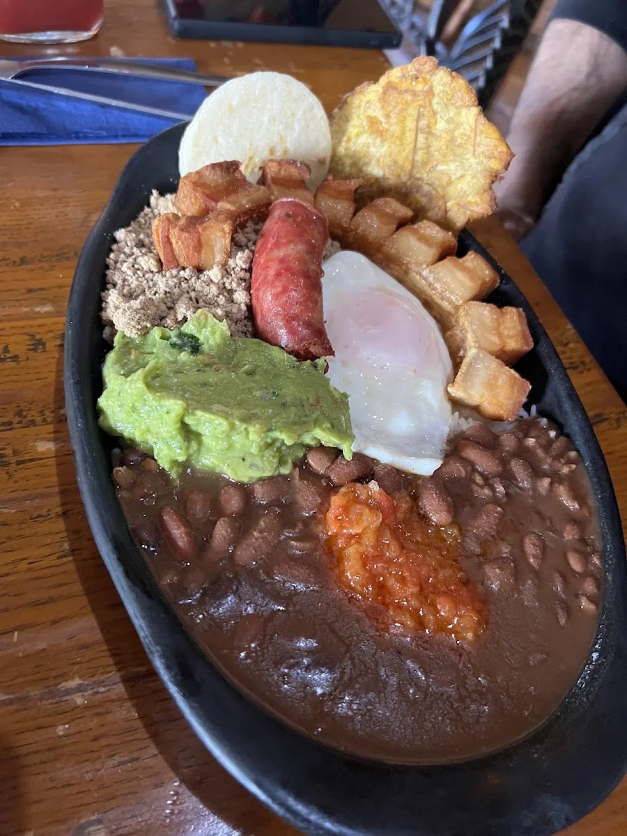 Restaurant Sapo Rey – Bandeja Paisa in Frankfurt am Main, Hessen