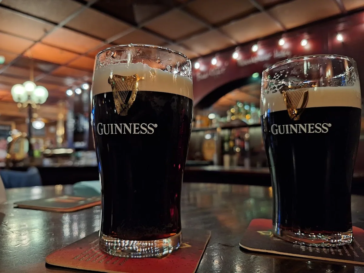 Irish Pub Europa-Center – Essen und Trinken in Berlin