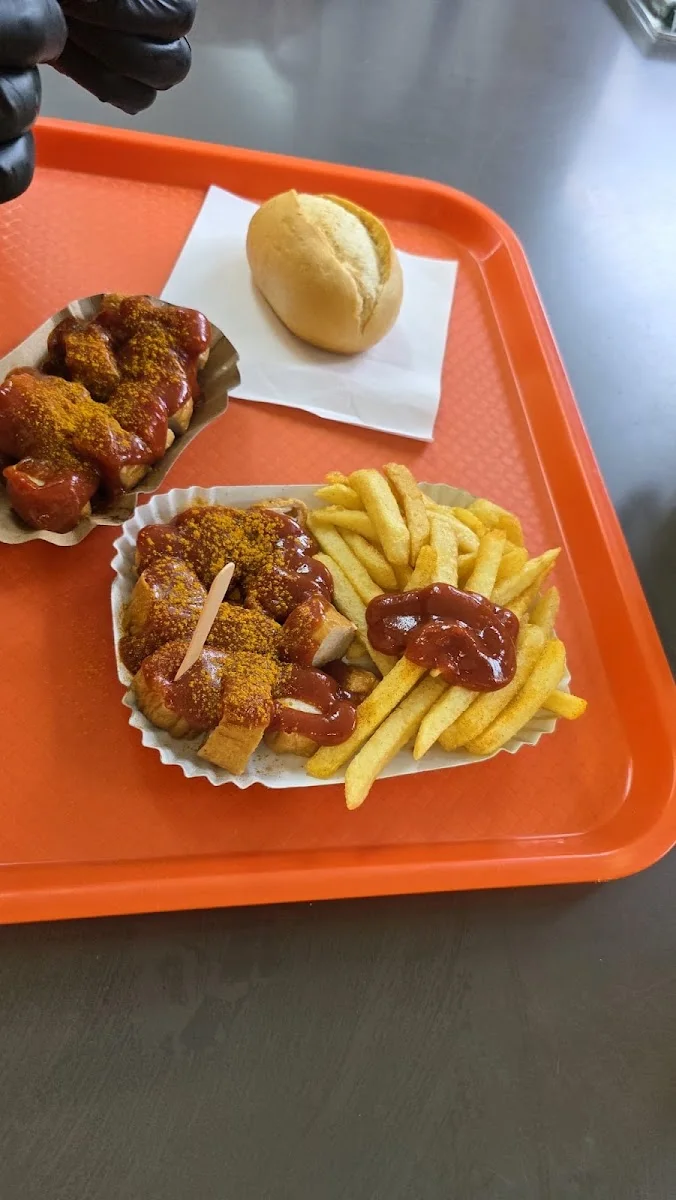 Konnopke's Imbiß – Essen und Trinken in Berlin