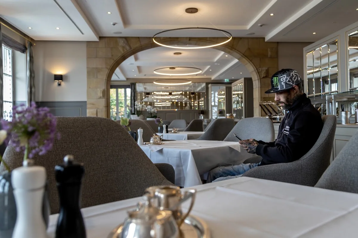 Biergarten Petersberg – Steigenberger Grandhotel & Spa Petersberg, Königswinter/Bonn in Königswinter, Nordrhein-Westfalen