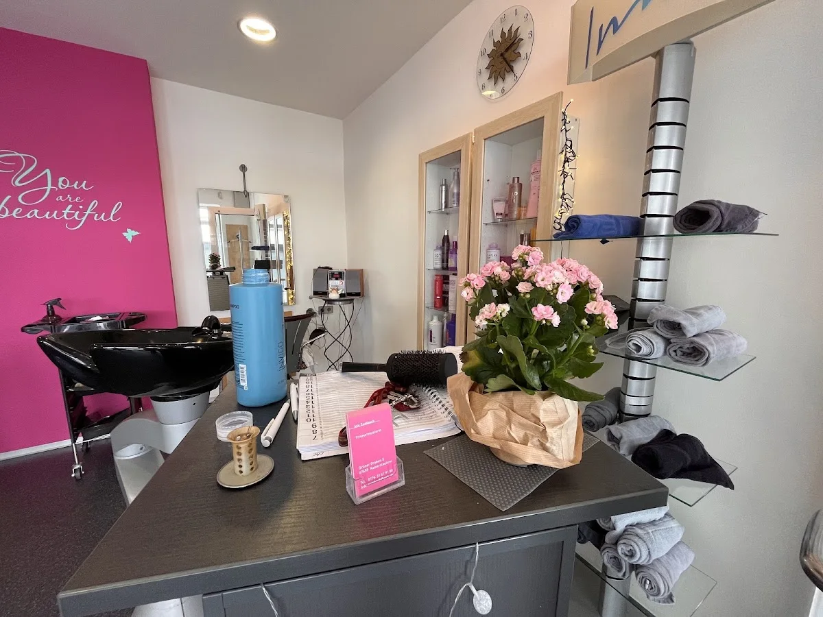 Friseur Iris Zumbach – Besucherfoto: Helena Helu in Kaiserslautern, Rheinland-Pfalz