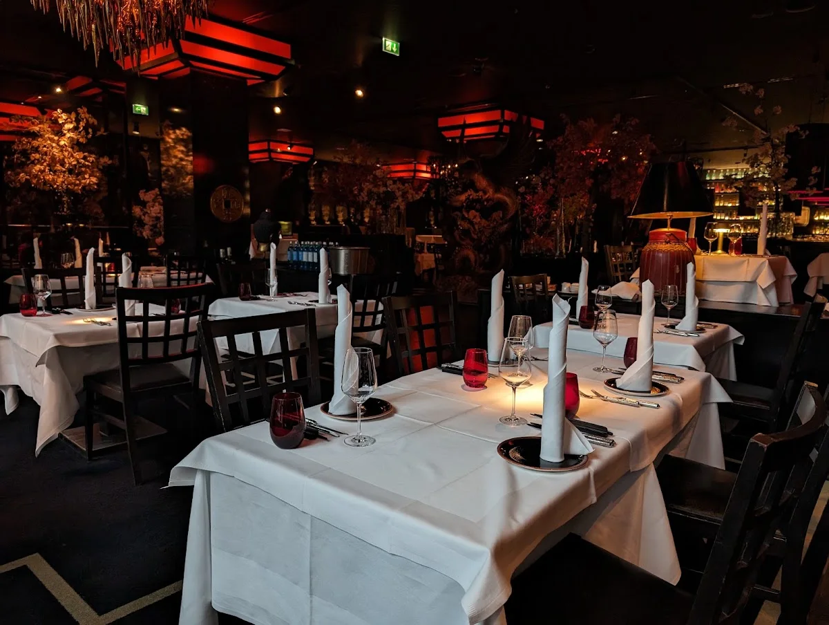 Zenzakan – Atmosphäre in Frankfurt am Main, Hessen