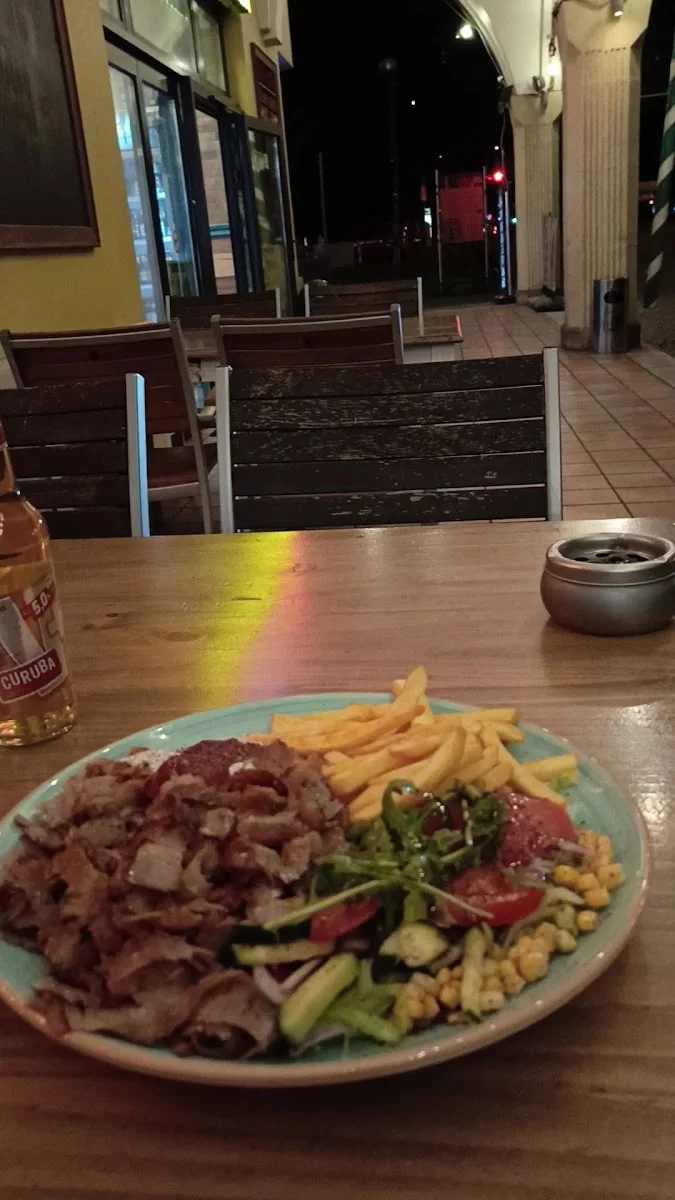 AZEM BISTRO – Kebabimbiss in Berlin