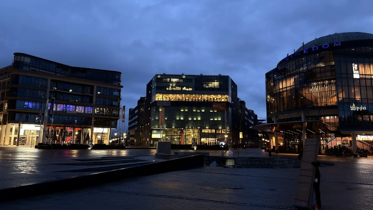 MediaPark Köln – Besucherfoto von Dino in Köln, Nordrhein-Westfalen
