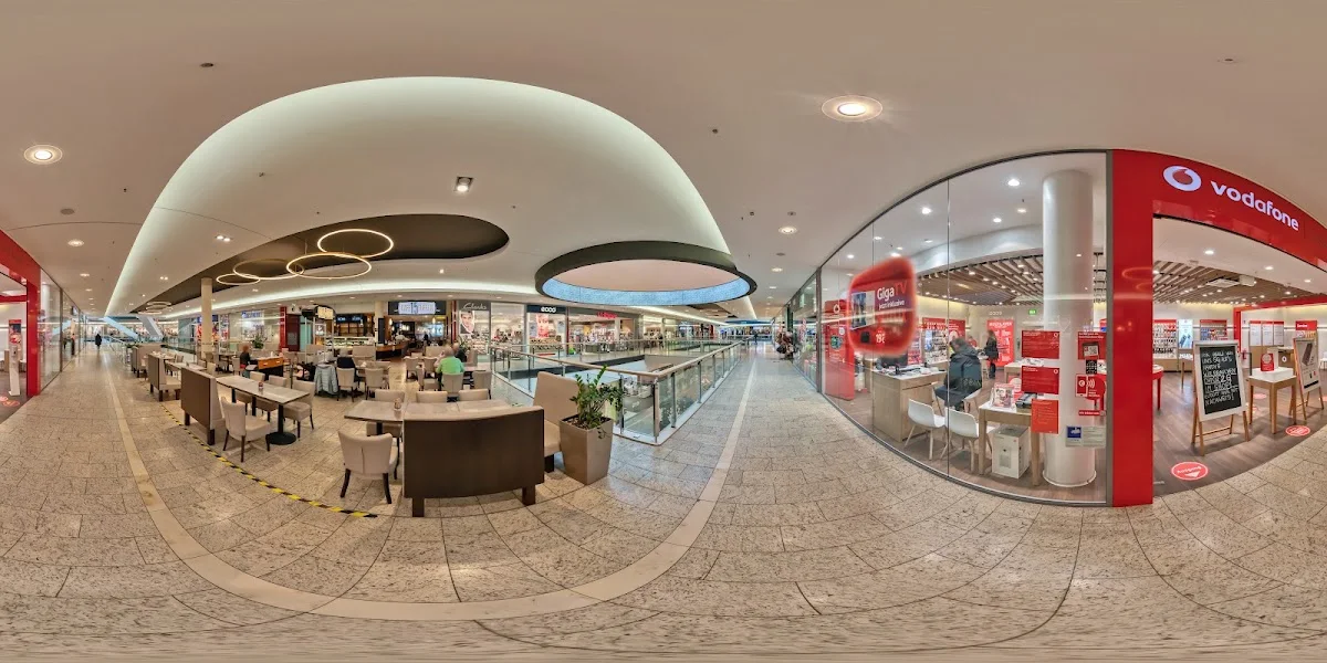 Eastgate – Street View & 360°-Fotos in Berlin