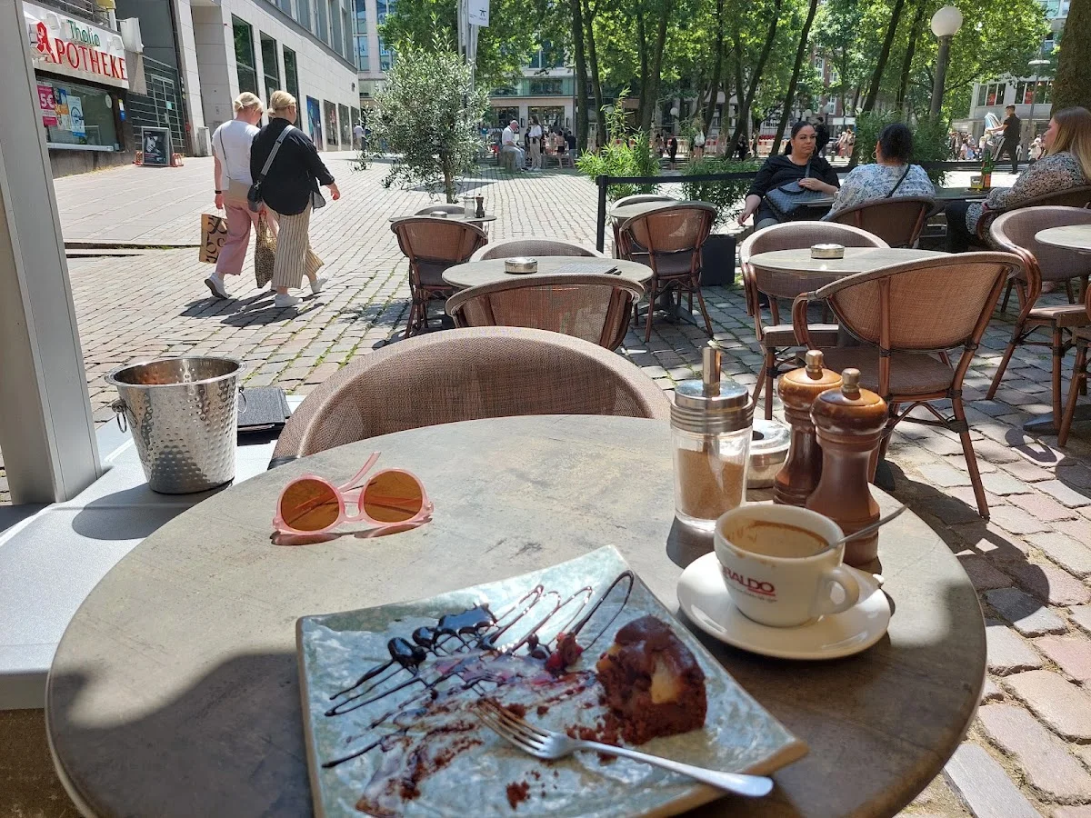 Trattoria Vitello – Essen und Trinken in Hamburg