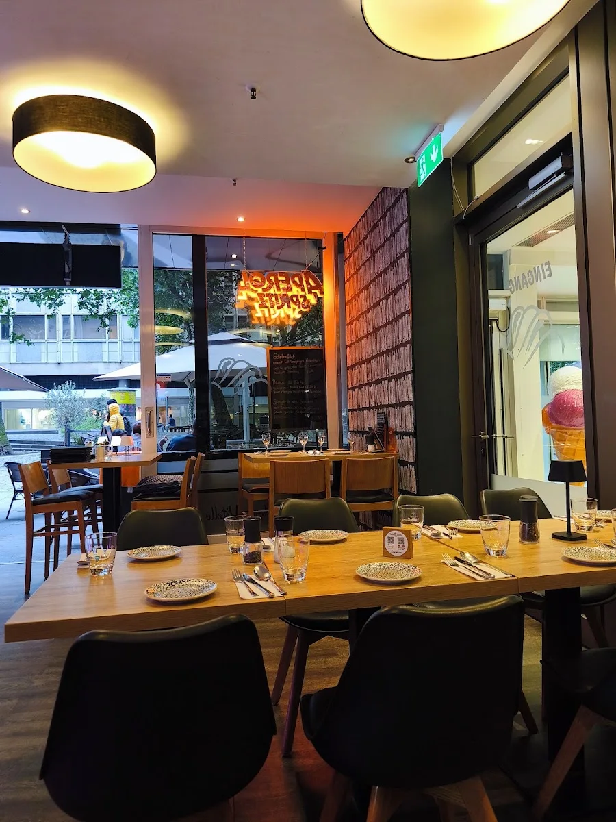Trattoria Vitello – Atmosphäre in Hamburg