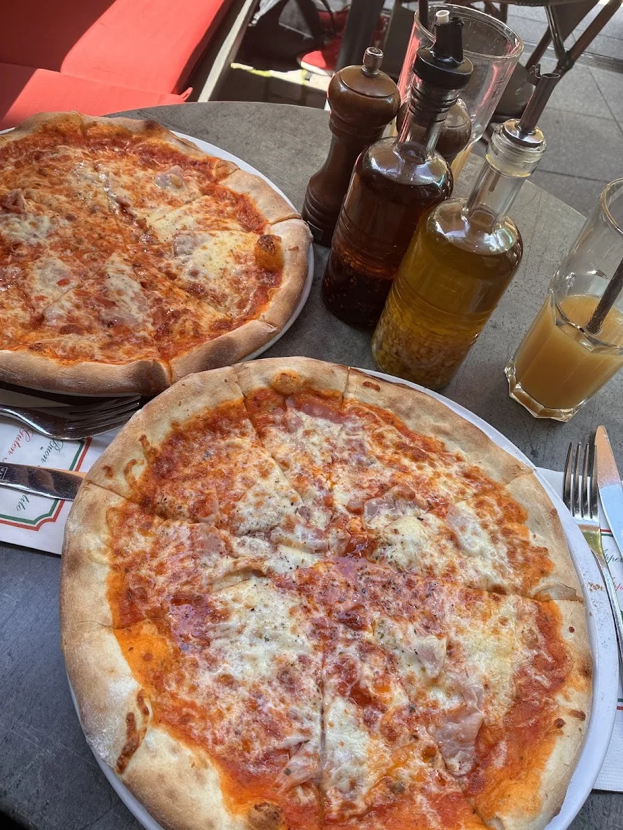 Trattoria Vitello – Pizza in Hamburg