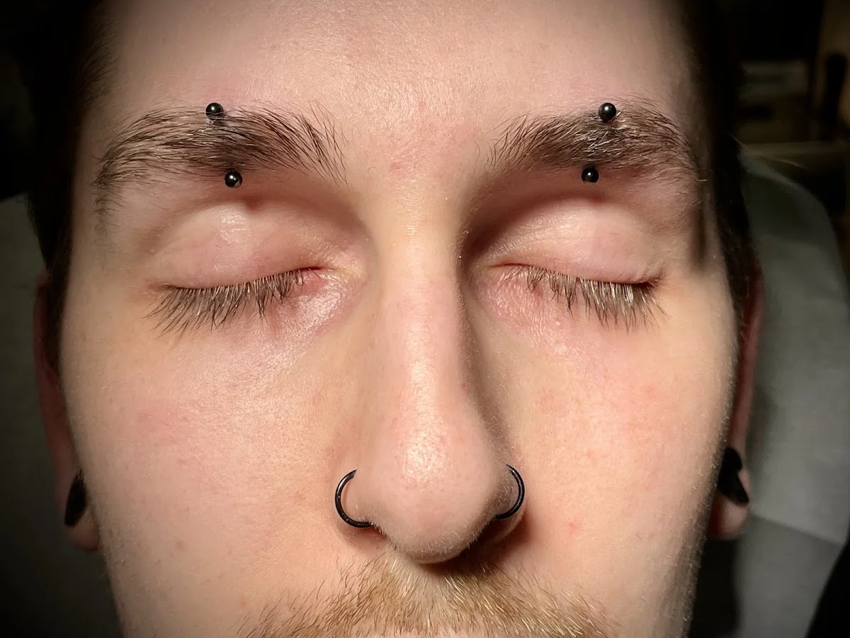 Pure metal Bodypiercing – Körpermodifikation in Stuttgart Stuttgart-Mitte, Baden-Württemberg
