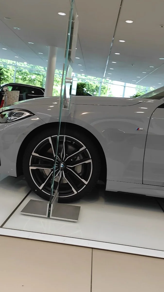 Autohaus Euler Hofheim GmbH – Innenansichten in Hofheim am Taunus, Hessen