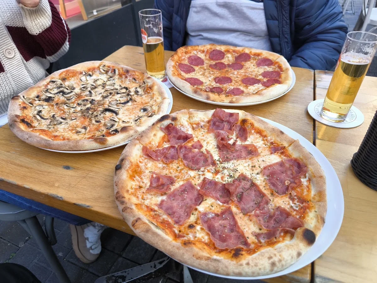 PIZZA PASTA LUCCA – Salami in Köln, Nordrhein-Westfalen
