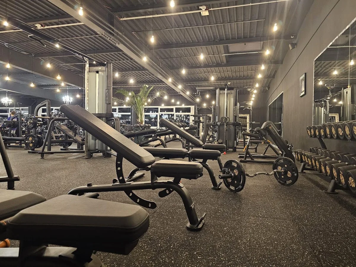 8black.fitness – Turnhalle in Friedrichshafen, Baden-Württemberg