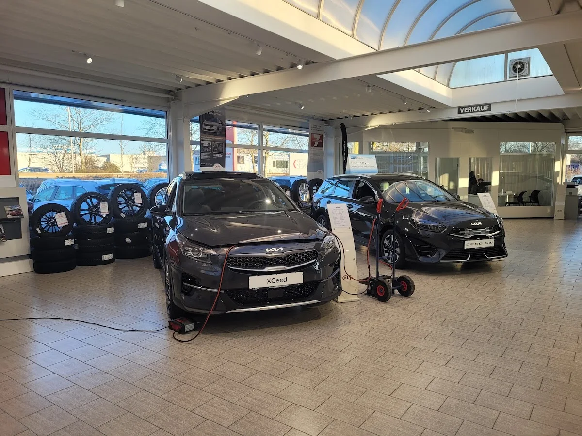 Autohaus Luchtenberg – Innenansichten in Leverkusen, Nordrhein-Westfalen