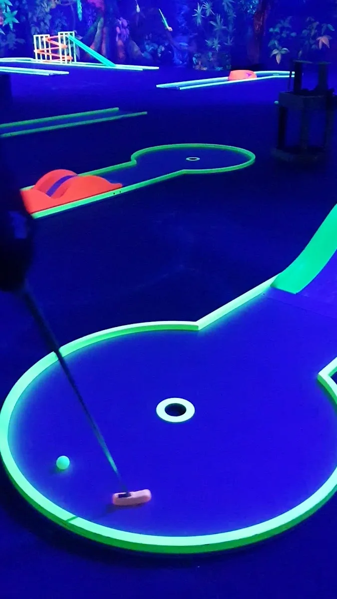 Black Light Stuttgart – Freizeitzentrum in Stuttgart, Baden-Württemberg