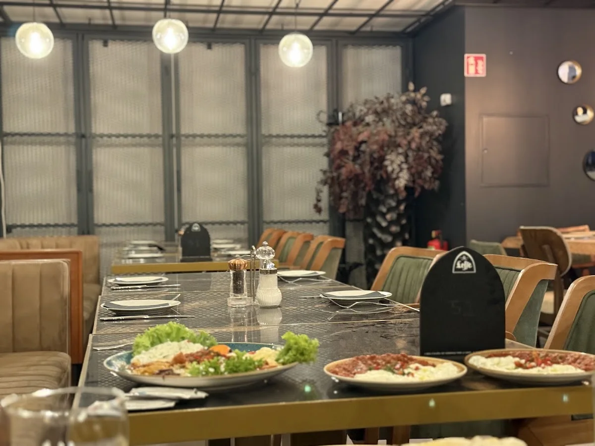 Restaurant Antalya – Essen und Trinken in Düsseldorf, Nordrhein-Westfalen
