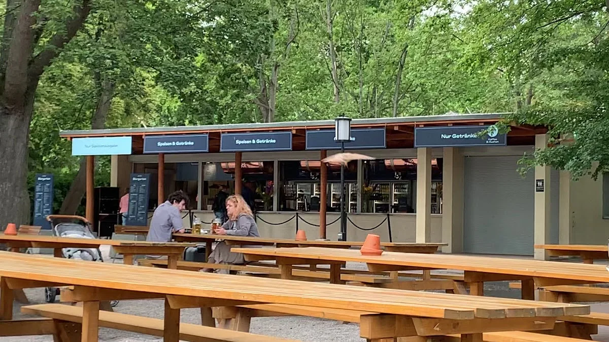 Zenner Biergarten und Weingarten – Atmosphäre in Berlin