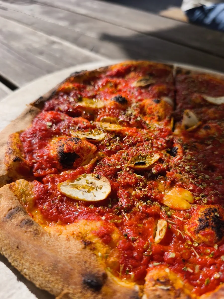 Zenner Biergarten und Weingarten – Pizza in Berlin