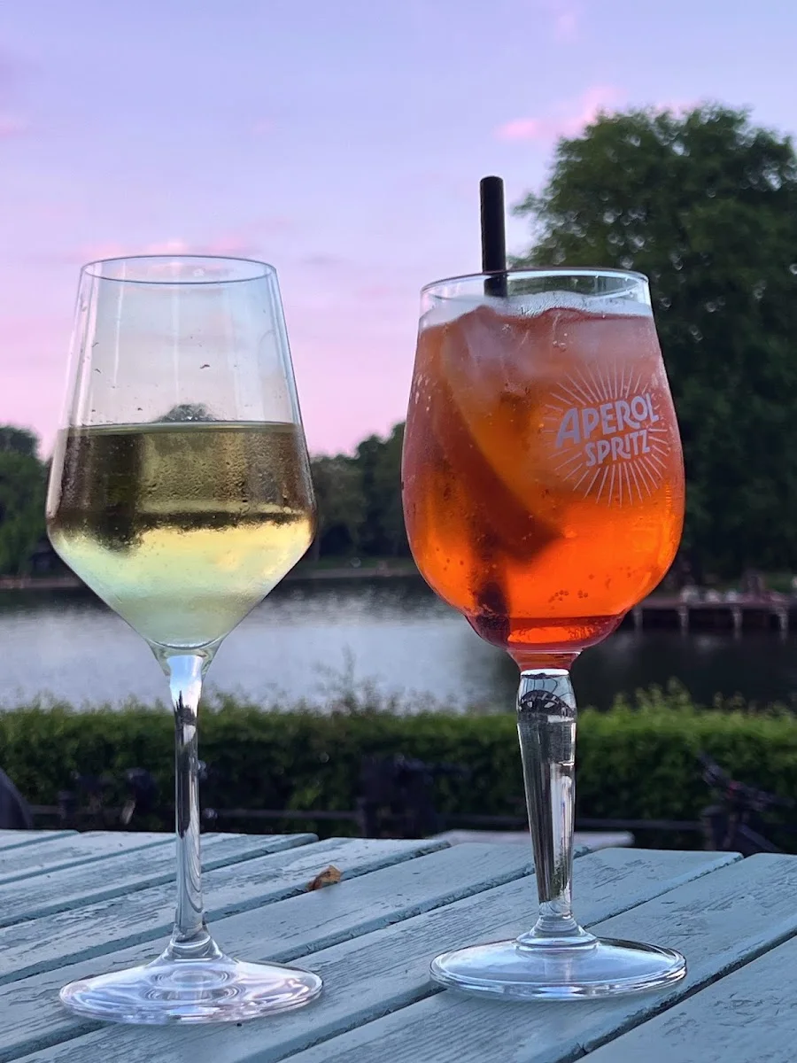 Zenner Biergarten und Weingarten – Aperol Spritz in Berlin