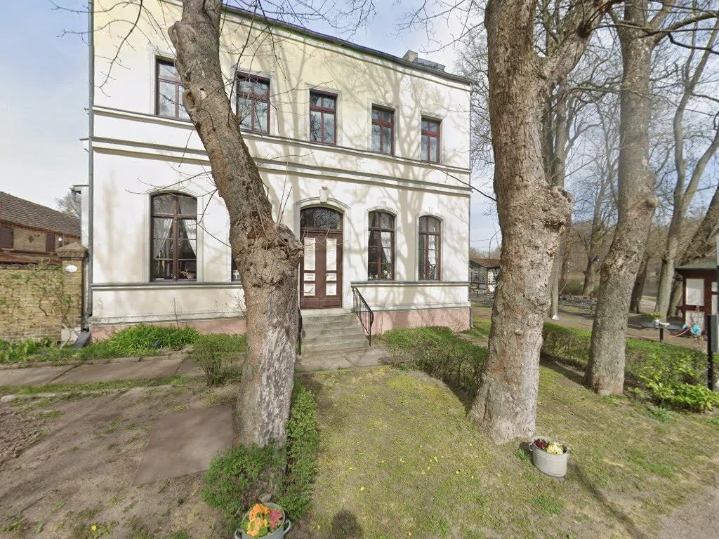 Gasthaus zum Weissen Schwan – Street View & 360°-Fotos in Velten, Brandenburg