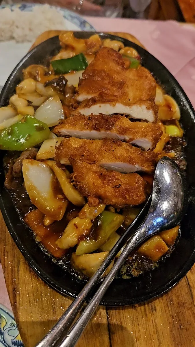 Chinapalast 中华楼 – Chinesisches Restaurant in Stuttgart, Baden-Württemberg