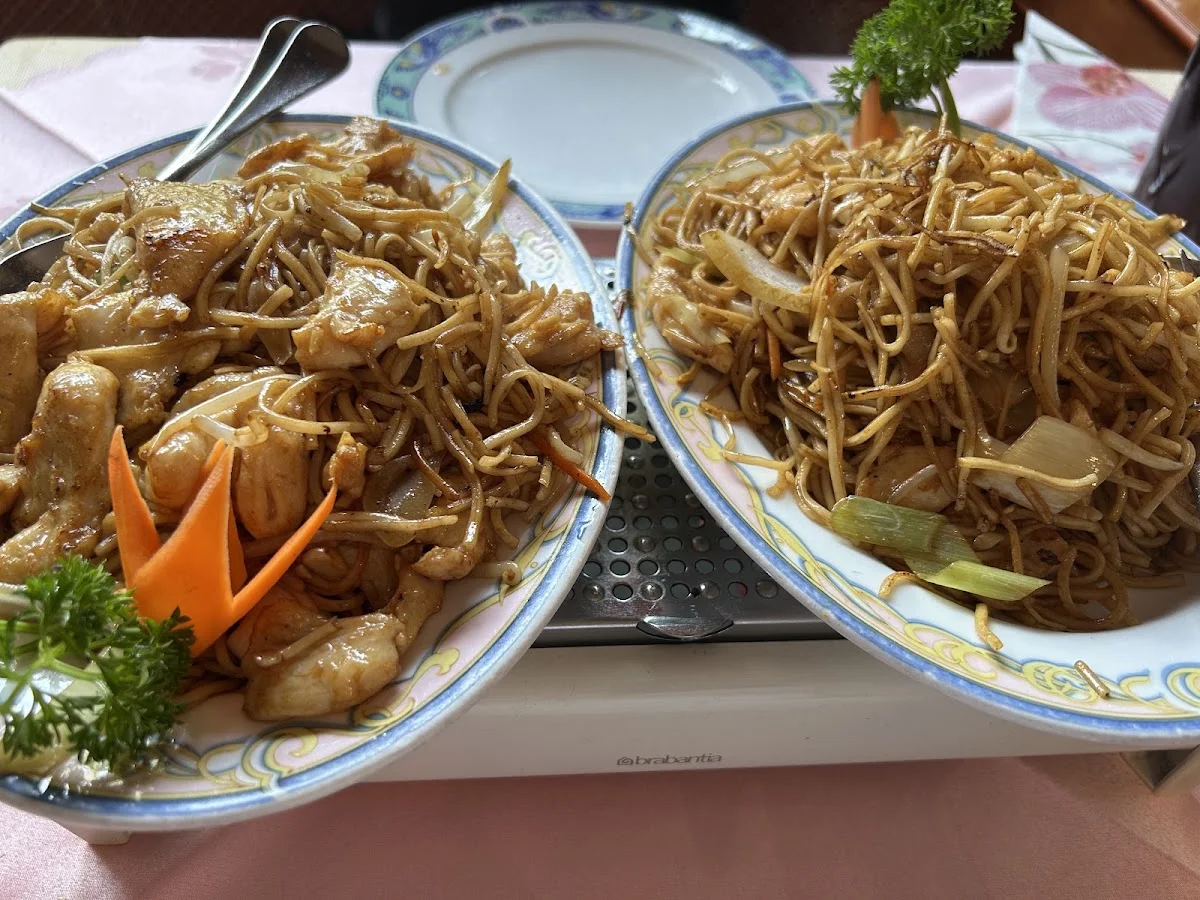 Chinapalast 中华楼 – Chow mein in Stuttgart, Baden-Württemberg