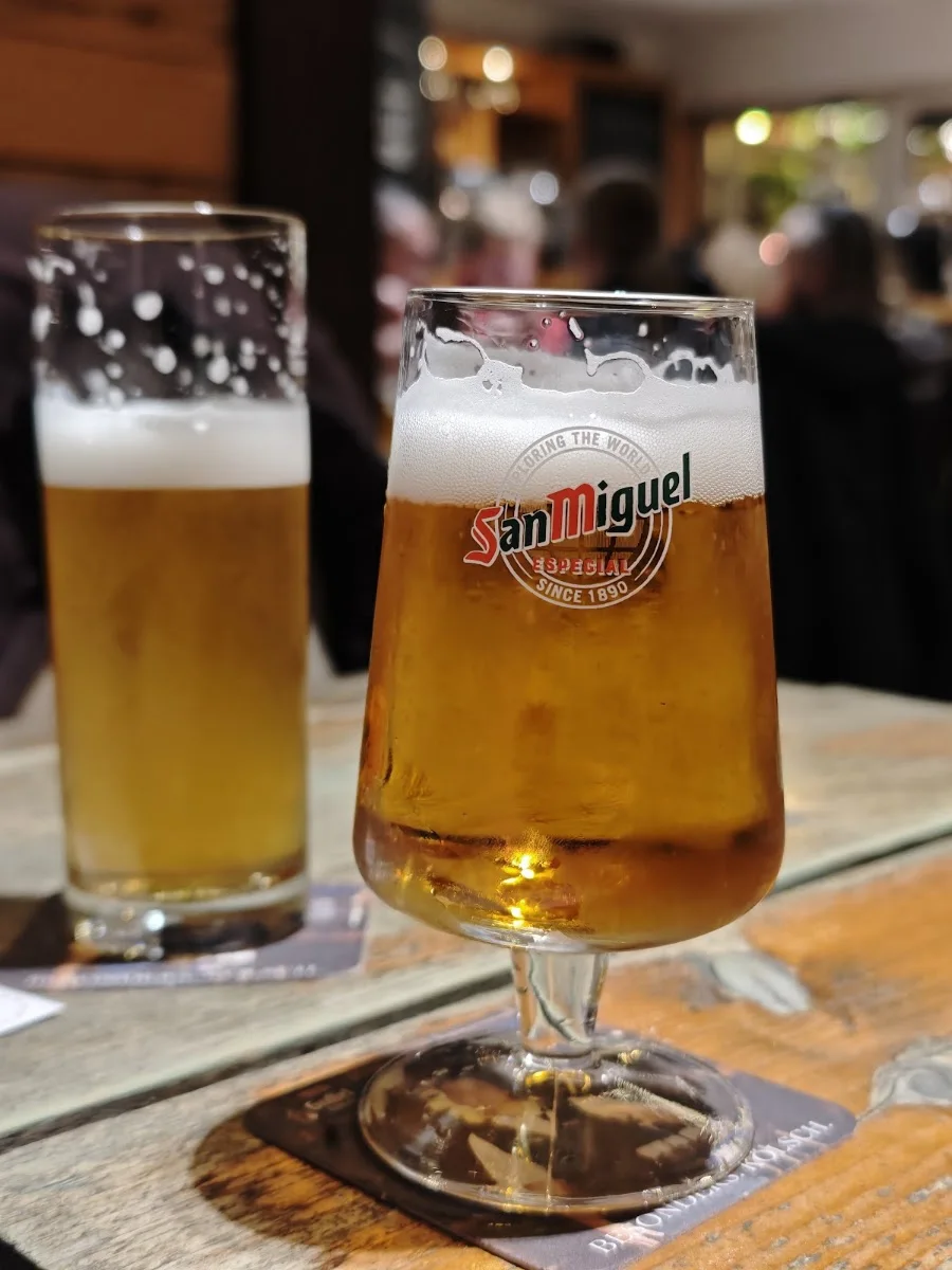 Raph's BBQ Diner – Bier in Köln, Nordrhein-Westfalen