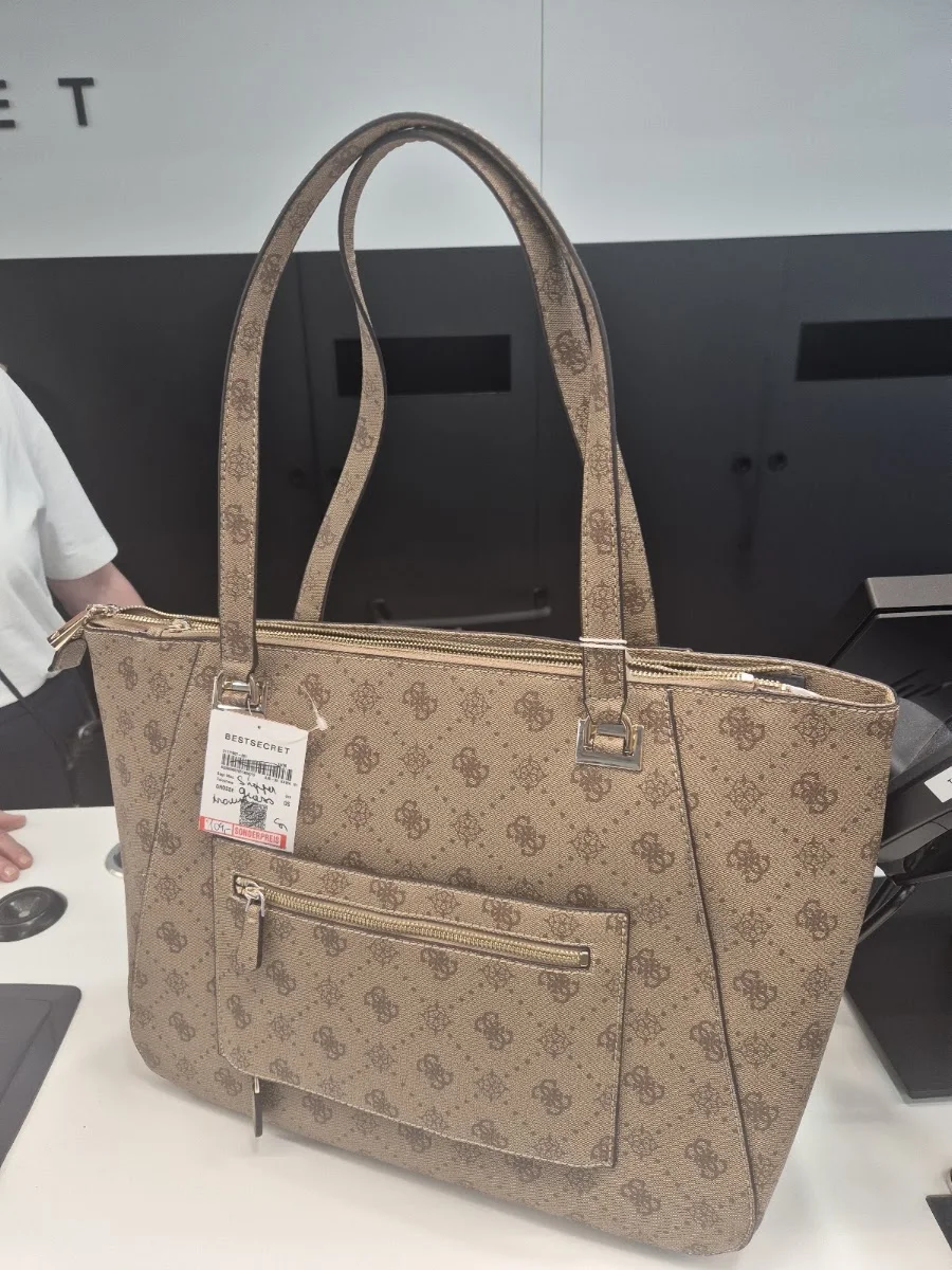 BestSecret Store – Besucherfoto von Leo Zllanoga in München, Bayern