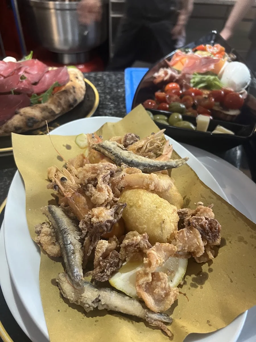 Pizzeria Made In Napoli – Fritto misto in Köln, Nordrhein-Westfalen
