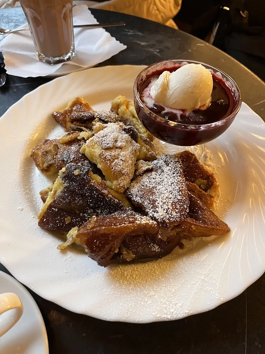 Schwarzes Cafe – Pofesen in Berlin