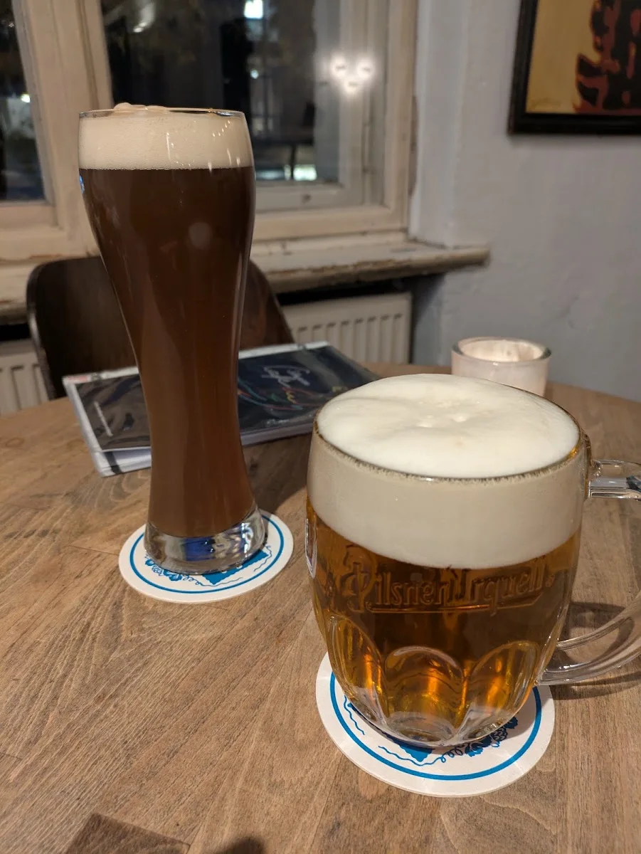 Schwarzes Cafe – Bier in Berlin